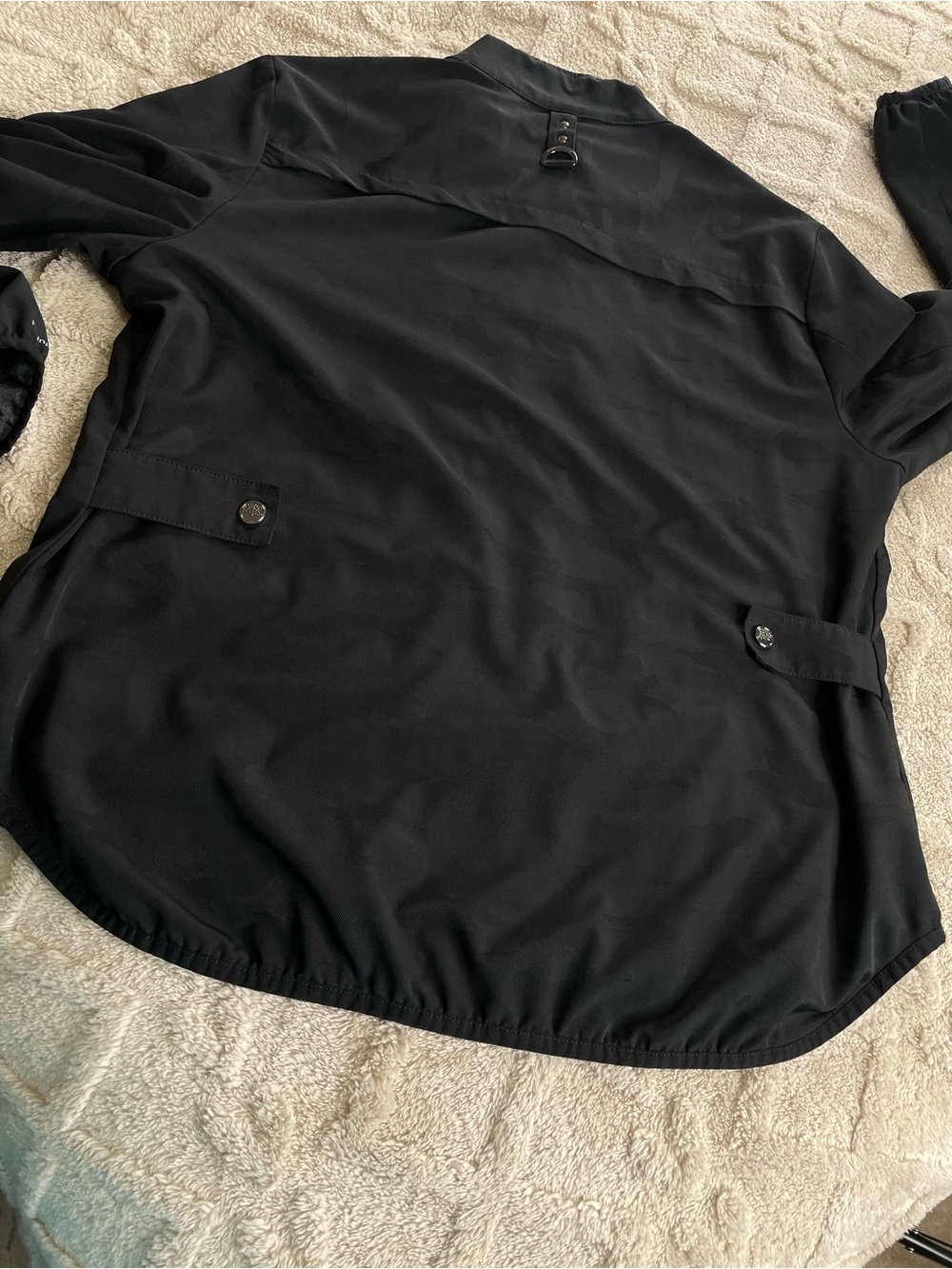 Healing Hands Black Zip-Front Lightweight
Scrub Jacket - Size Large - Picture 9 of 11